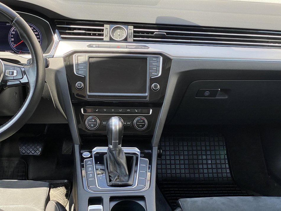 Volkswagen Passat 2.0BiTDi Highline 4Motion