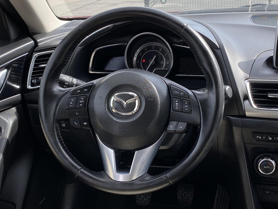 Mazda 3 2.0i 