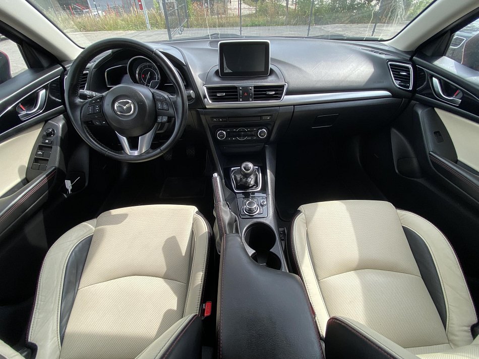 Mazda 3 2.0i 