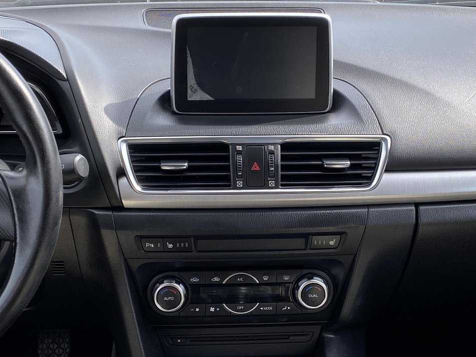 Mazda 3 2.0i 