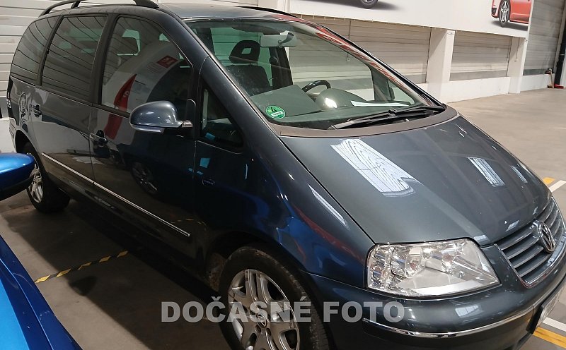 Volkswagen Sharan 2.0 TDi 