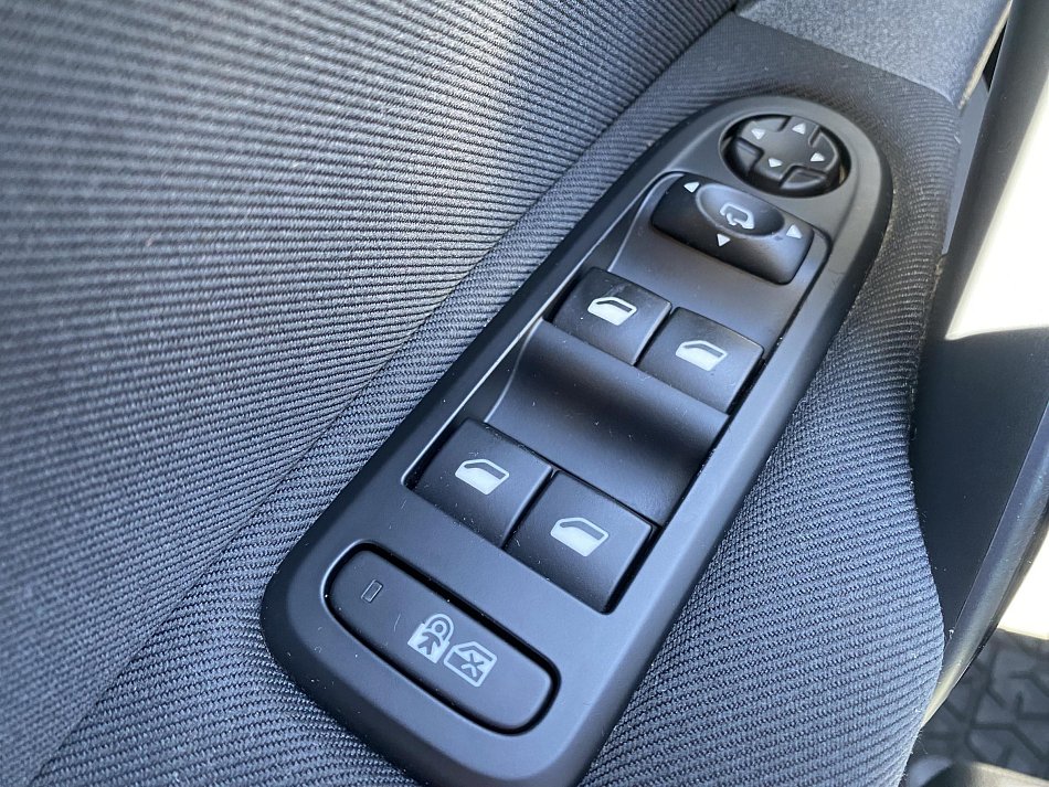 Peugeot 508 1.6 HDi 