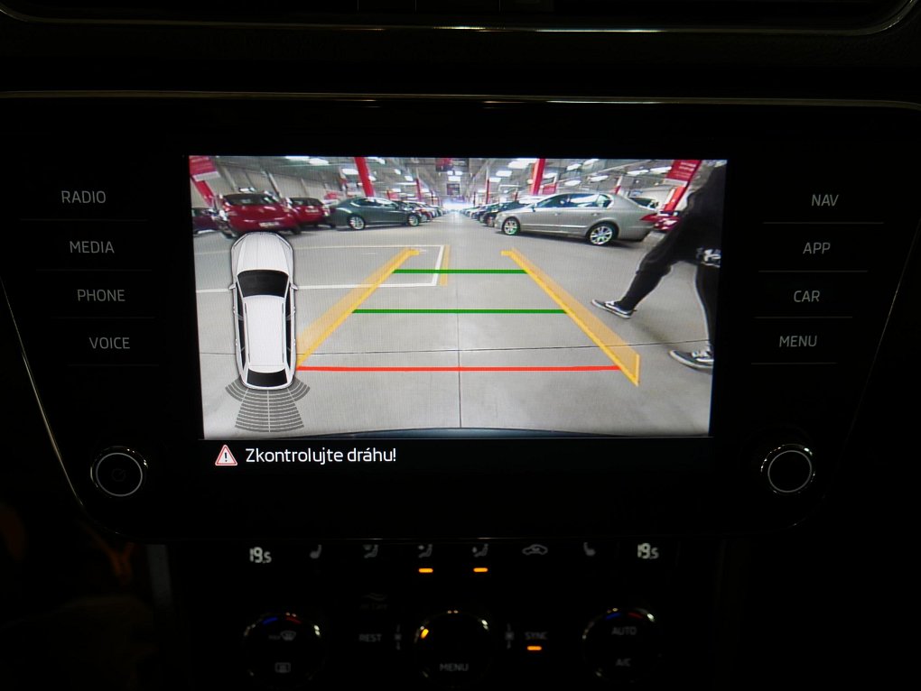 Škoda Superb III 2.0 TDi 