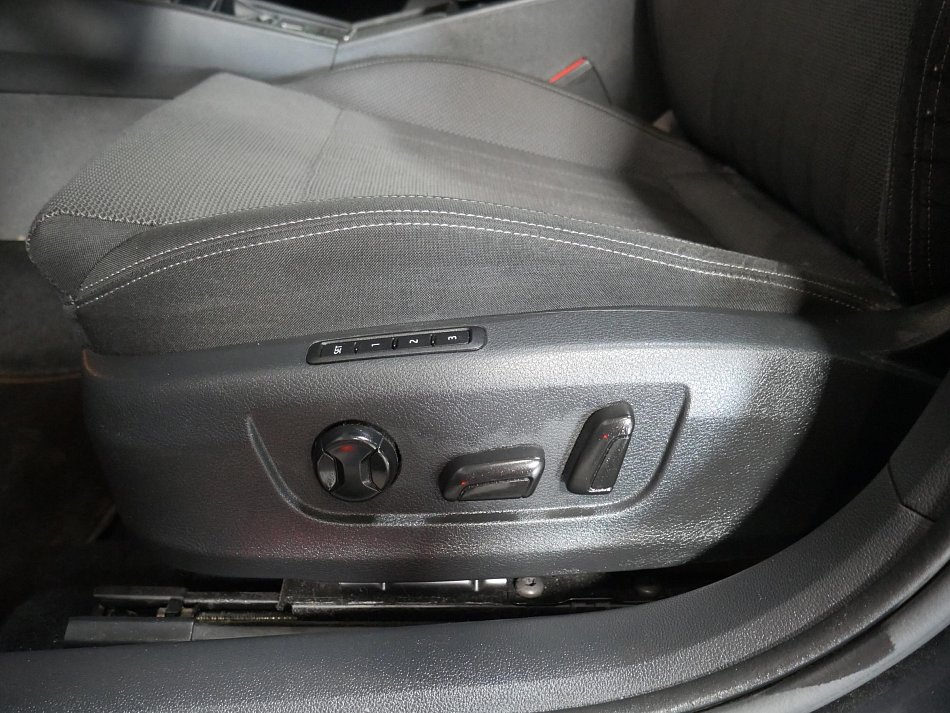 Škoda Superb III 2.0 TDi 