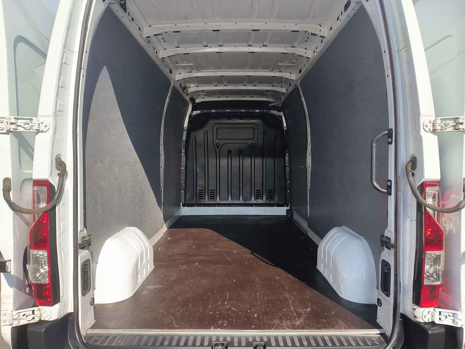 Renault Master 2.3dCi Cool L3H2