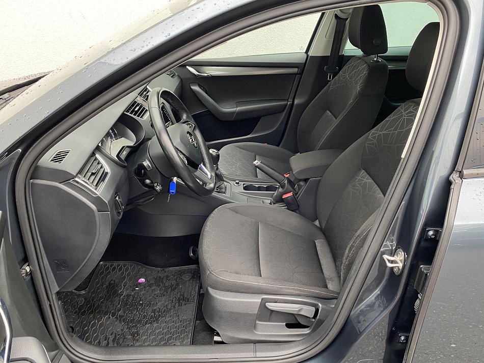 Škoda Octavia III 1.6 TDi Clever