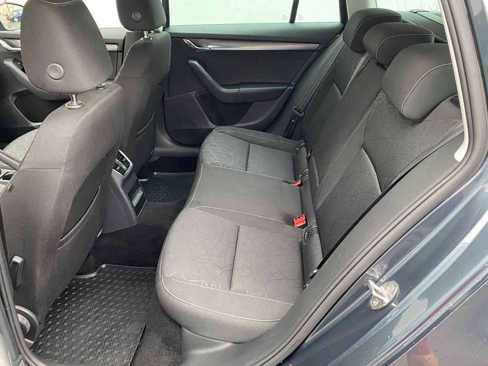 Škoda Octavia III 1.6 TDi Clever