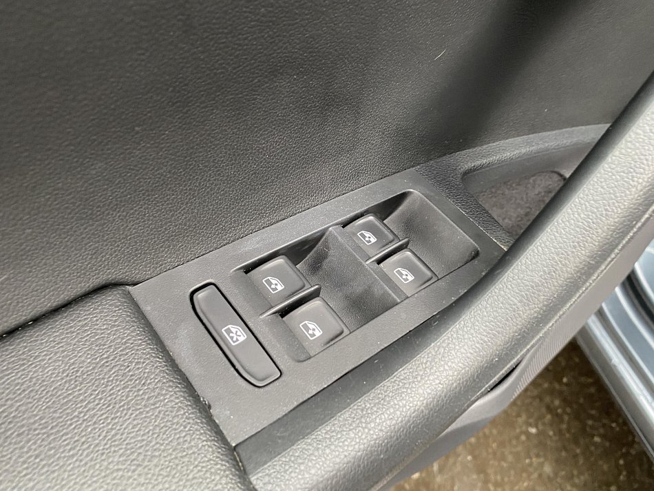 Škoda Octavia III 1.6 TDi Clever