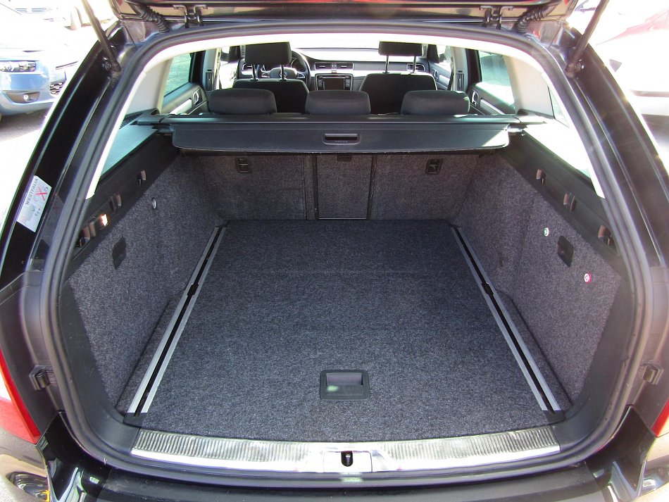 Škoda Superb II 2.0 TDi Ambition