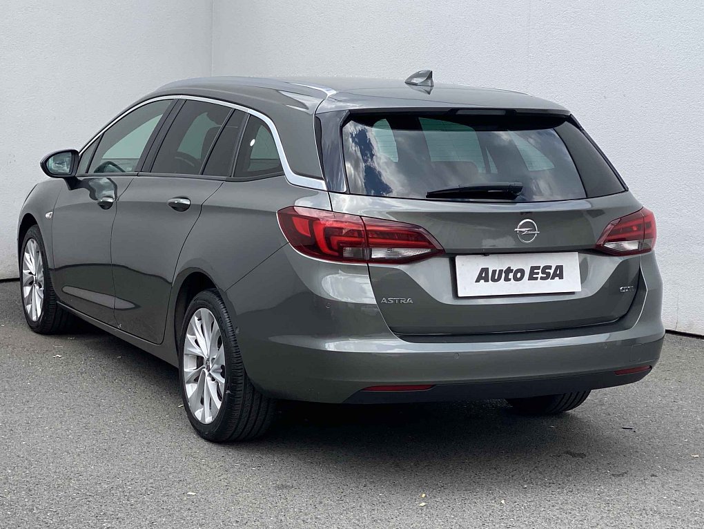Opel Astra 1.6 CDTi Innovation
