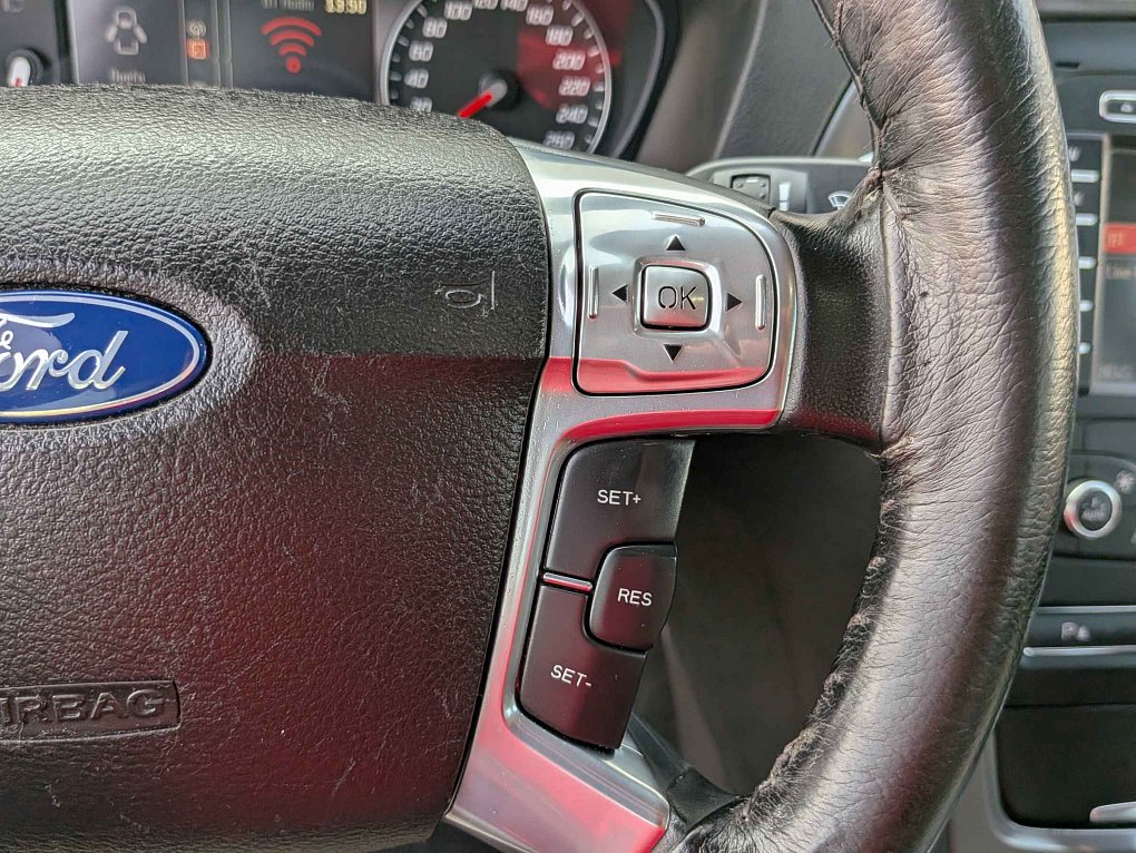 Ford Mondeo 2.0 T 