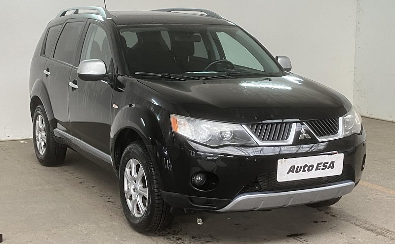 Mitsubishi Outlander 2.0 DI-D  4x4