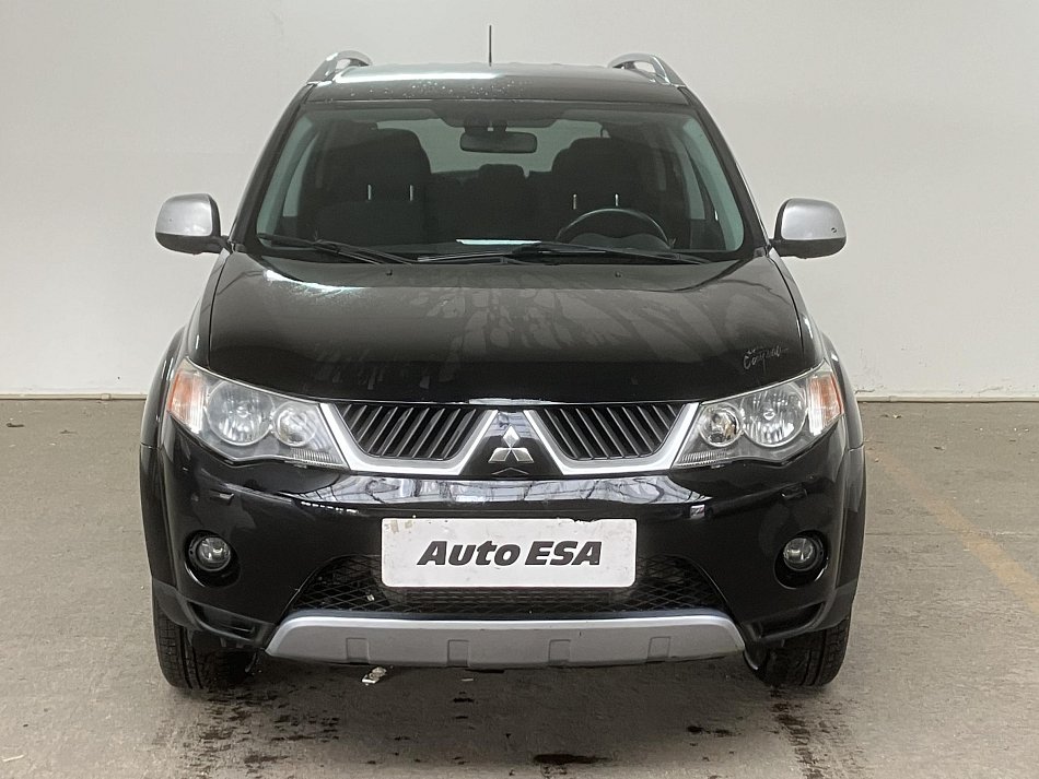 Mitsubishi Outlander 2.0 DI-D  4x4