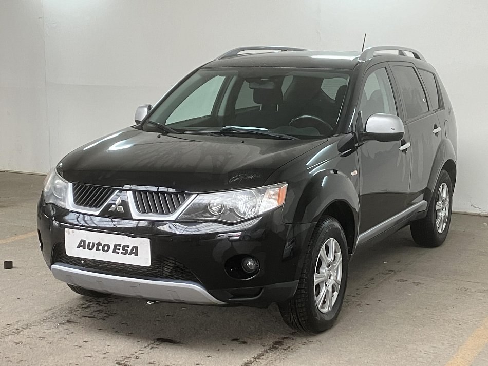 Mitsubishi Outlander 2.0 DI-D  4x4
