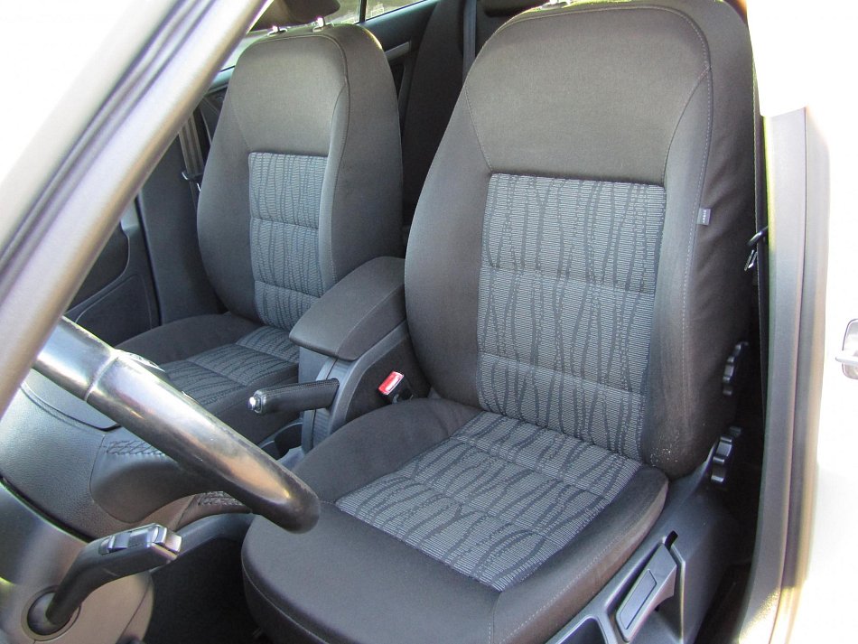 Škoda Octavia II 2.0 TDi Elegance