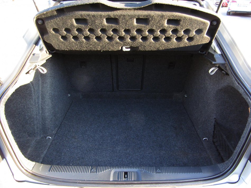 Škoda Octavia II 2.0 TDi Elegance
