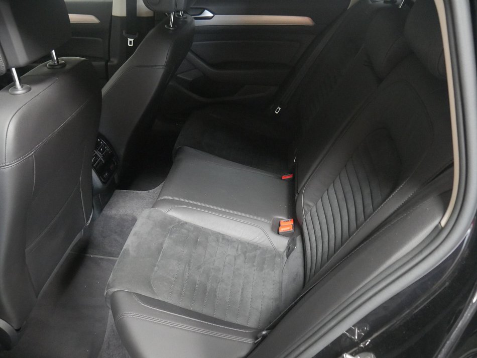 Volkswagen Passat 2.0 TDi 