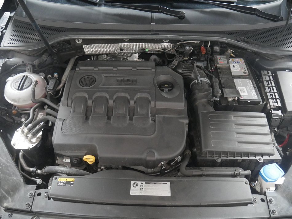 Volkswagen Passat 2.0 TDi 