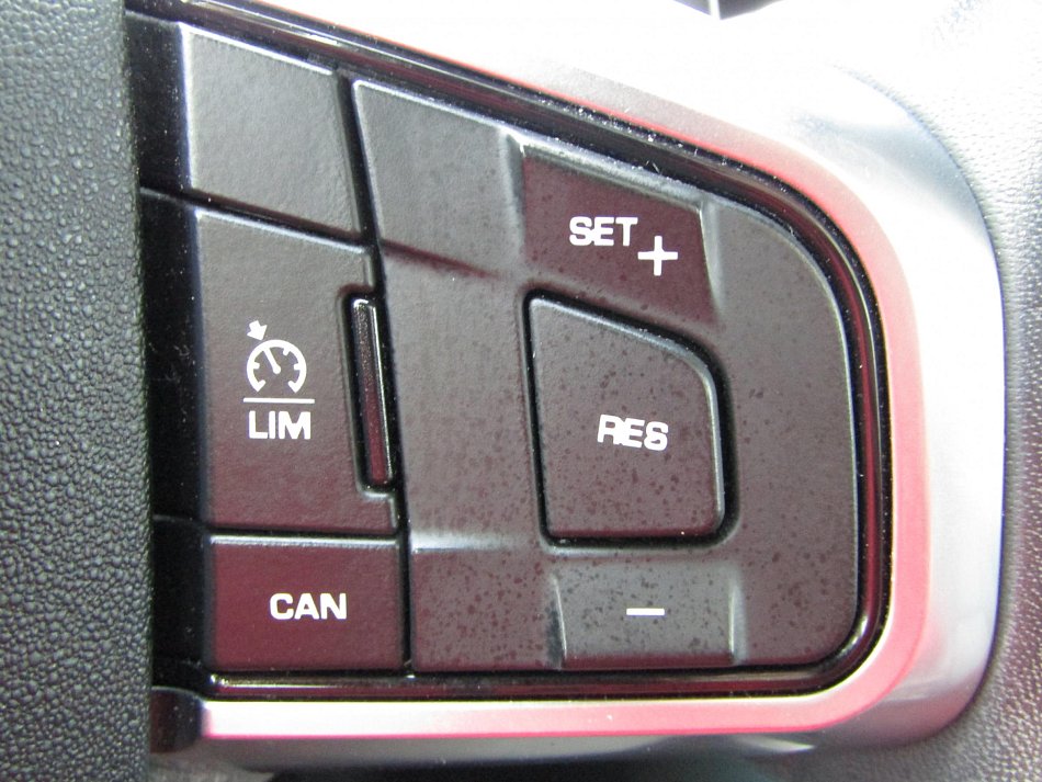 Land Rover Discovery Sport 2.0 TD4  AWD SE