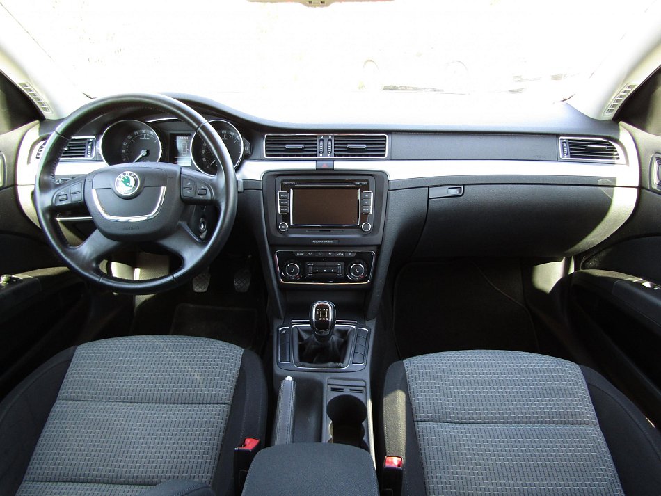 Škoda Superb II 2.0TDi Ambition