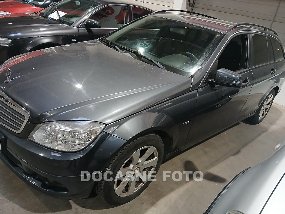 Mercedes-Benz Třída C 2.2  C 220