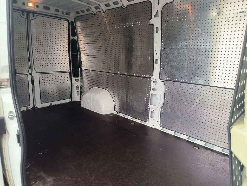 Peugeot Boxer 2.0HDi  L3H2