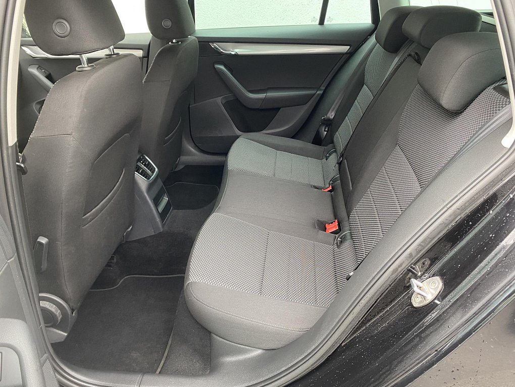 Škoda Octavia III 2.0 TDi Ambiente
