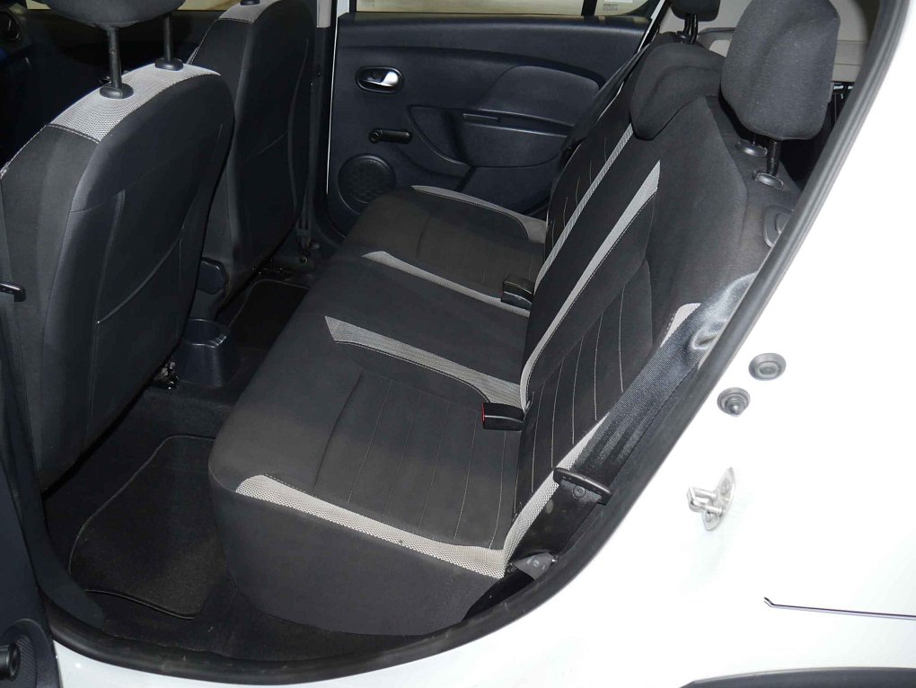 Dacia Sandero 1.0i 