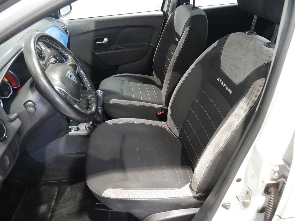 Dacia Sandero 1.0i 