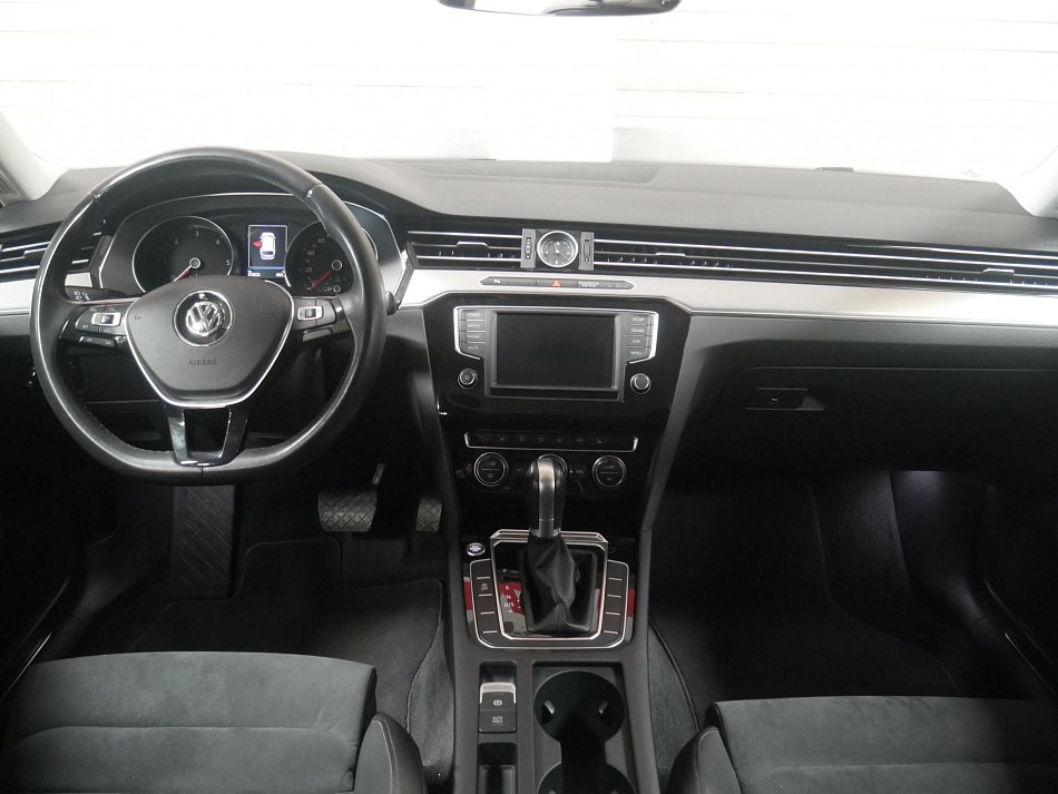 Volkswagen Passat 2.0 TDi Highline