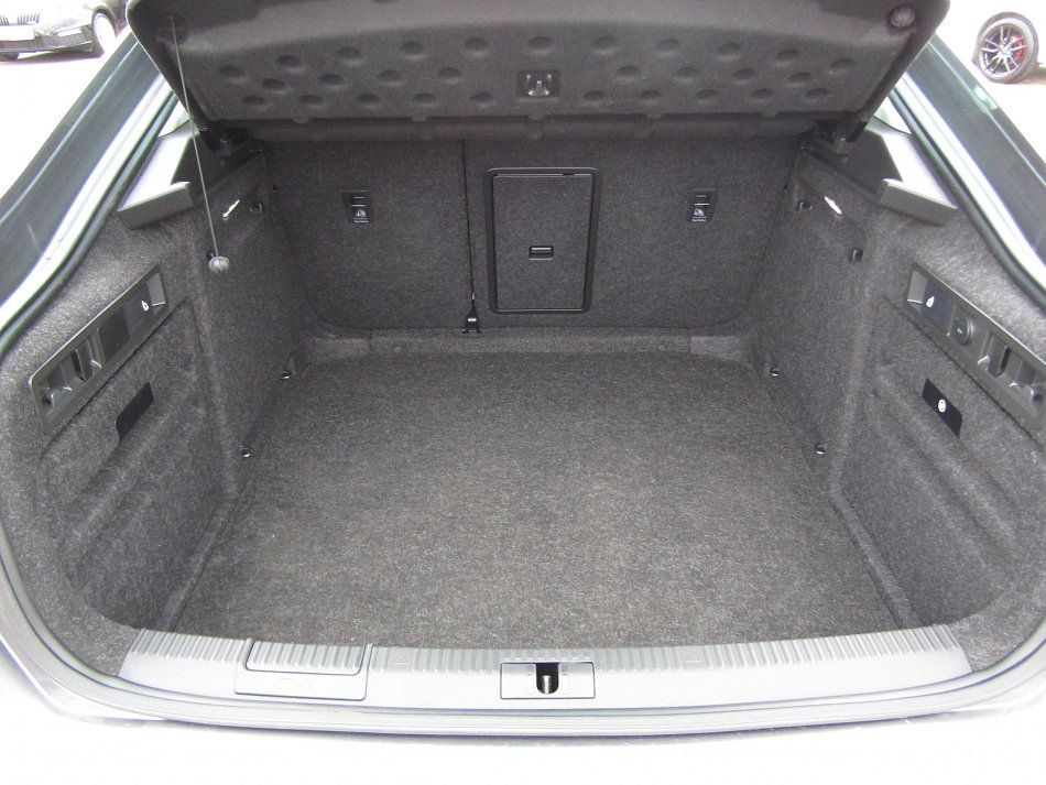 Škoda Superb III 1.5 TSi Style