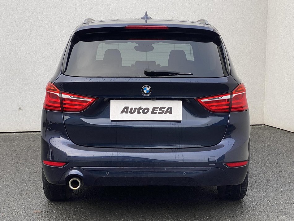 BMW Řada 2 1.5i  216i