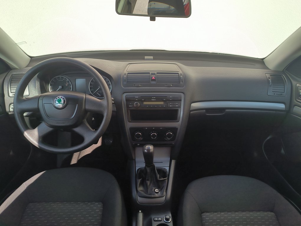 Škoda Octavia II 1.6 TDI Active