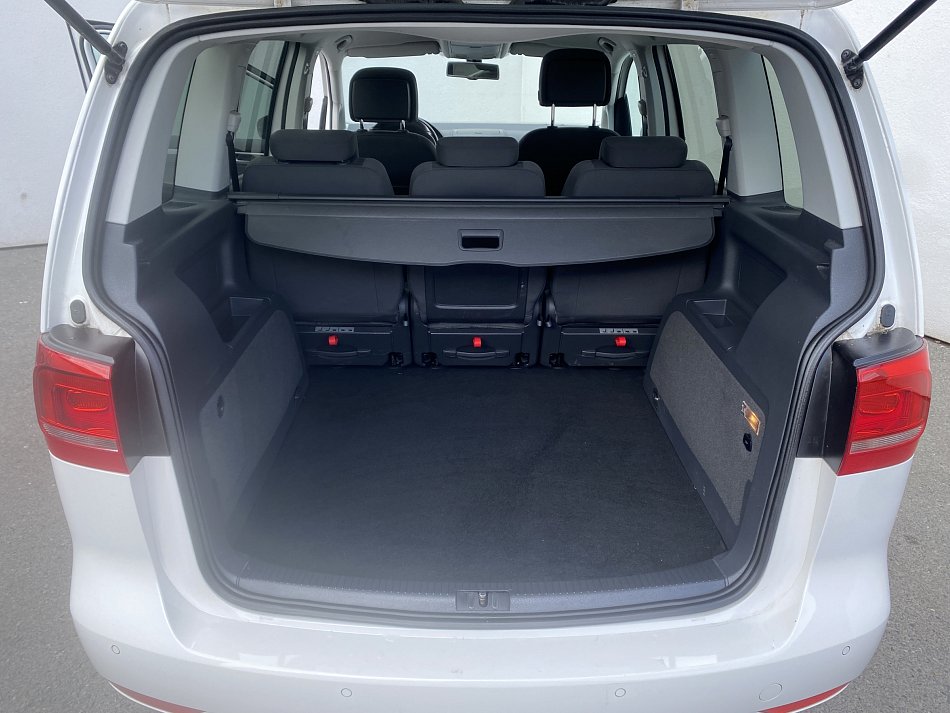 Volkswagen Touran 1.4TSi Highline