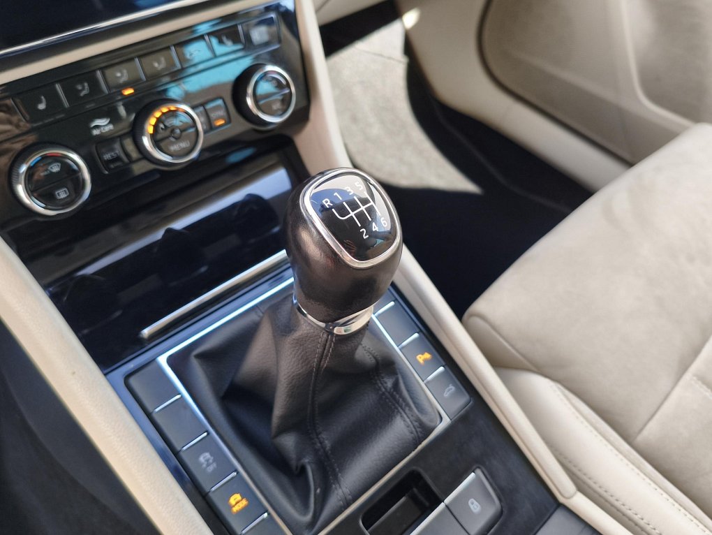 Škoda Superb III 2.0 TDi Style