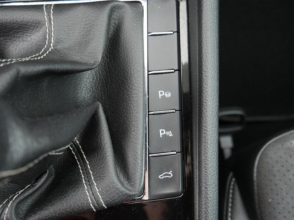 Škoda Superb III 2.0 TDi SportLine