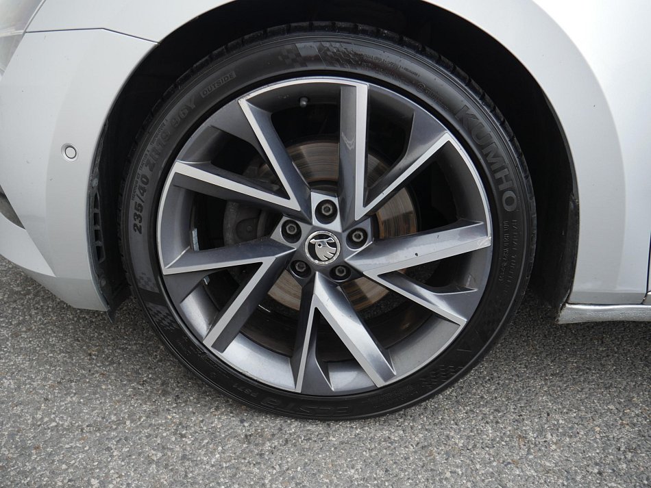 Škoda Superb III 2.0 TDi SportLine