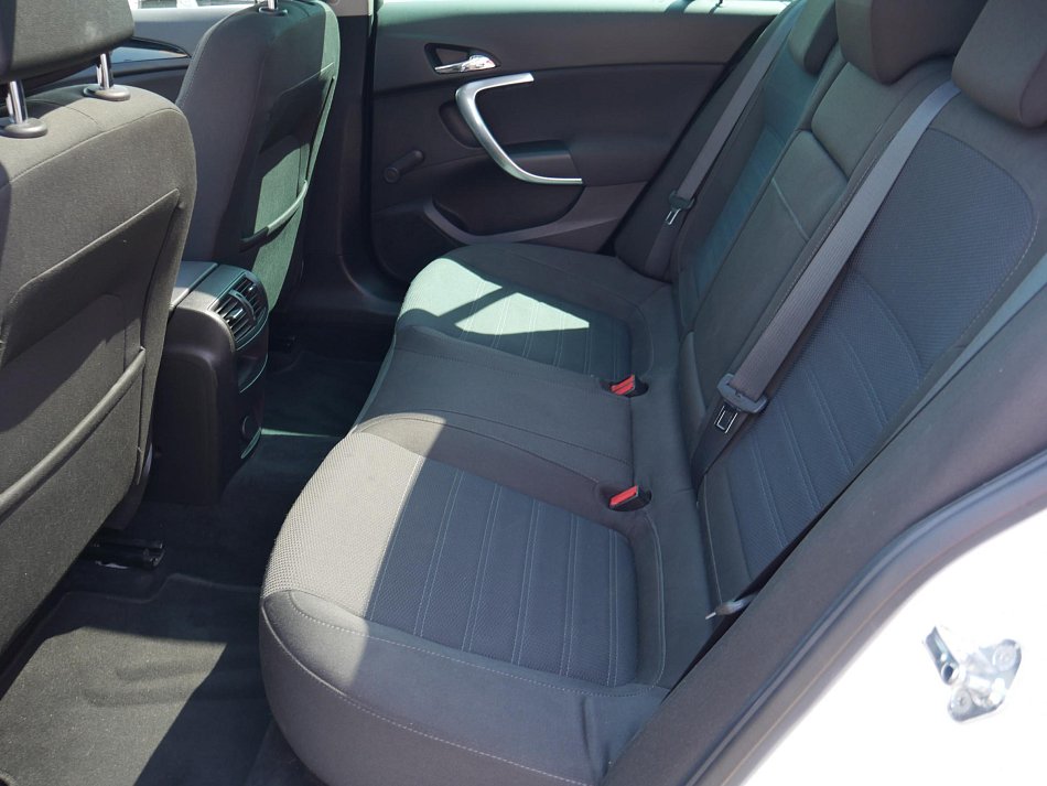 Opel Insignia 2.0 CDTi 