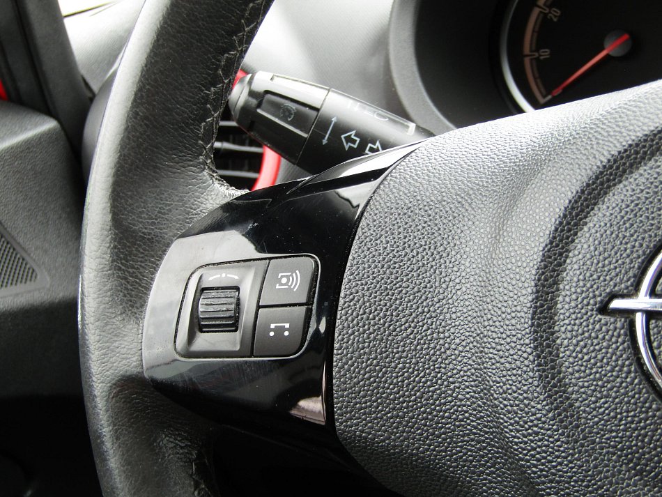 Opel Corsa 1.4 i 