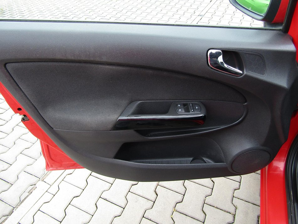 Opel Corsa 1.4 i 