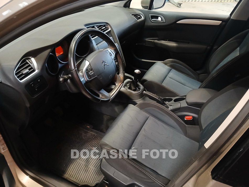 Citroën C4 1.6i 