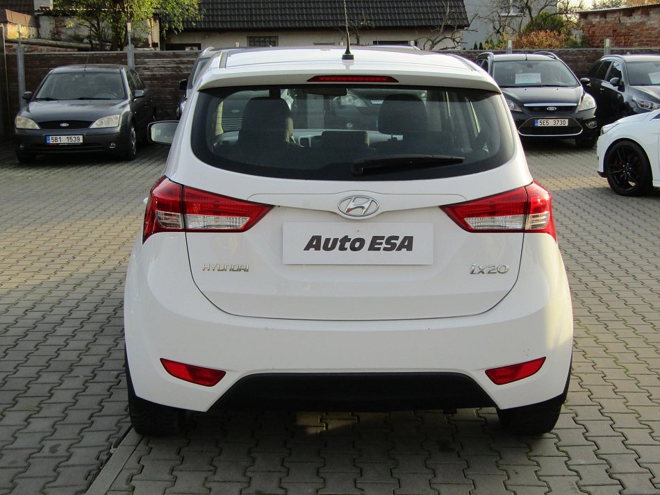 Hyundai Ix20 1.4i 