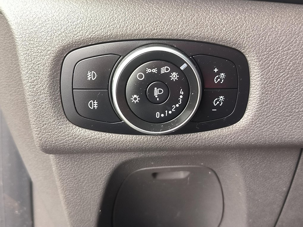 Ford Transit Custom 2.0TDCi Limited 5míst