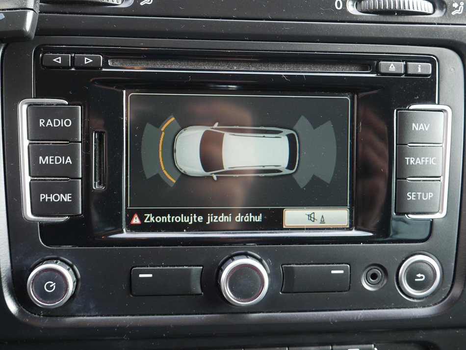 Volkswagen Golf 1.6 TDi  VI