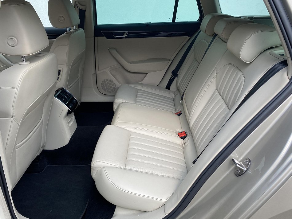 Škoda Superb III 2.0 TDi L&K