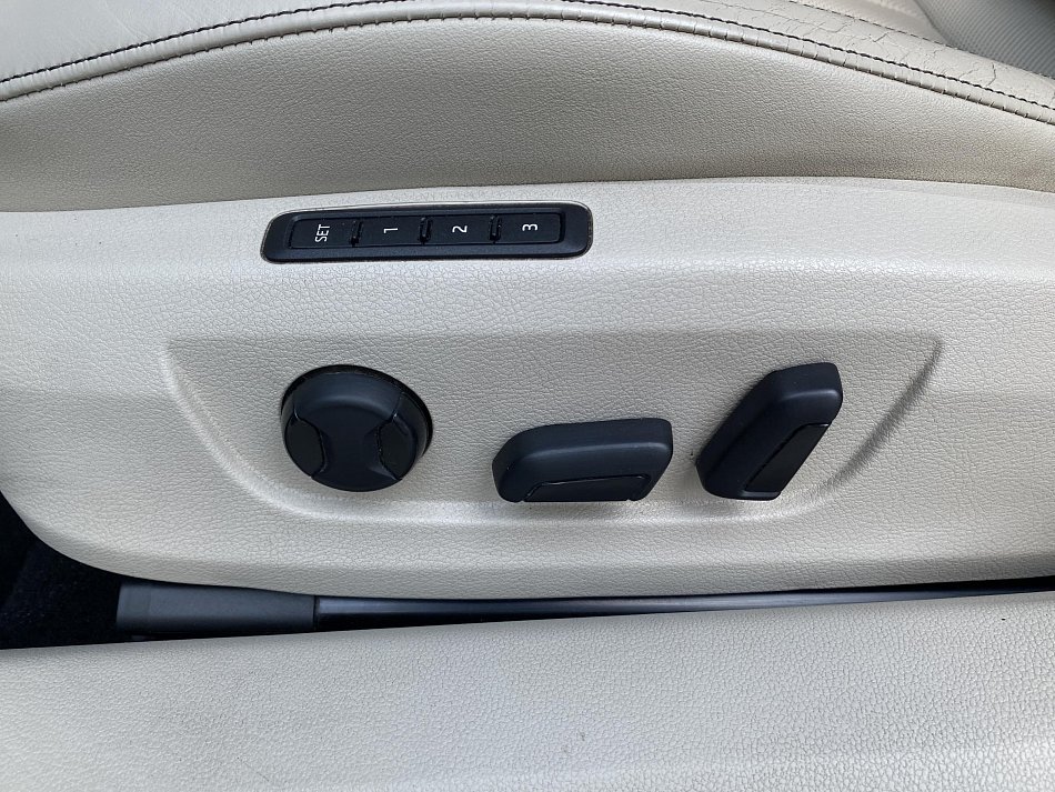 Škoda Superb III 2.0 TDi L&K