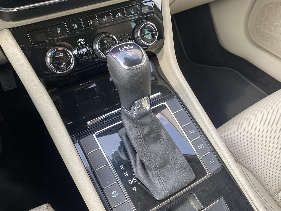 Škoda Superb III 2.0 TDi L&K