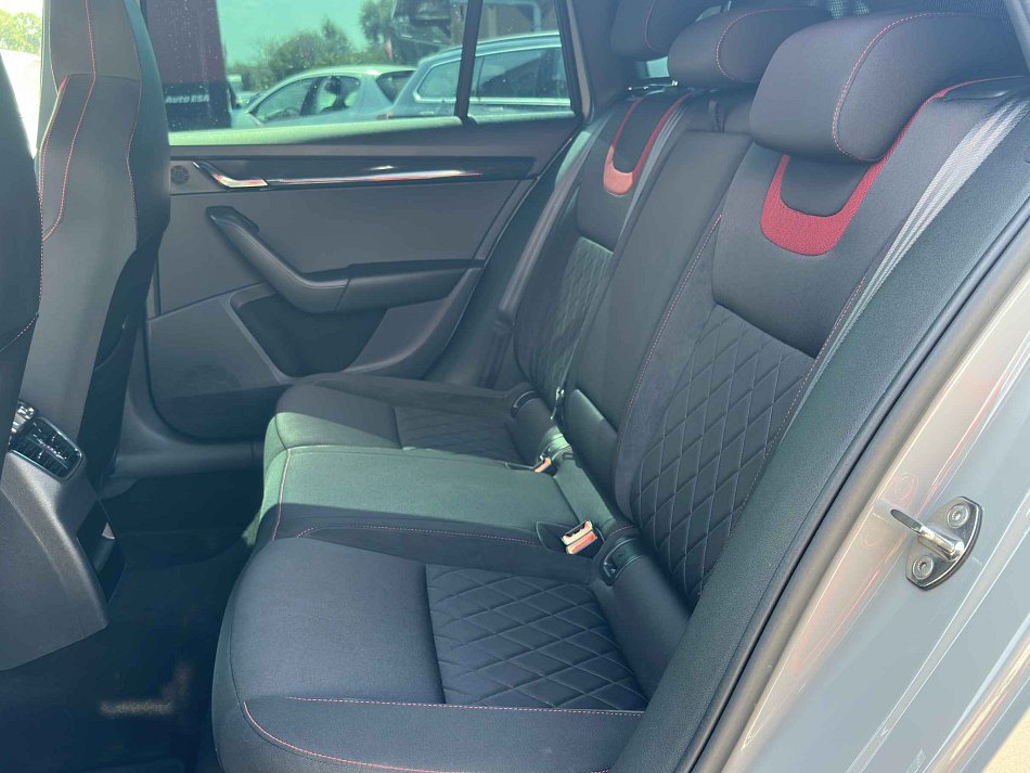 Škoda Octavia III 2.0 TDi RS 4X4