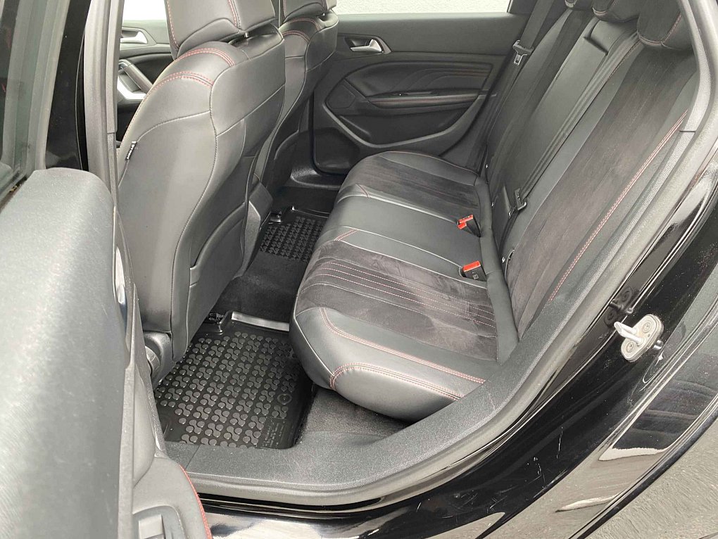 Peugeot 308 2.0HDi GT