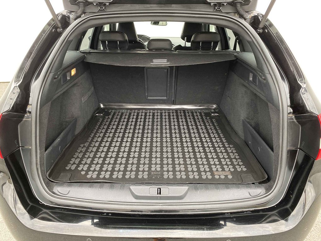 Peugeot 308 2.0HDi GT